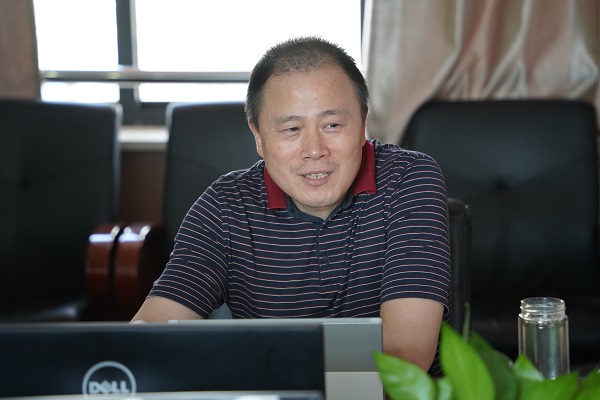 徐校长xx.jpg